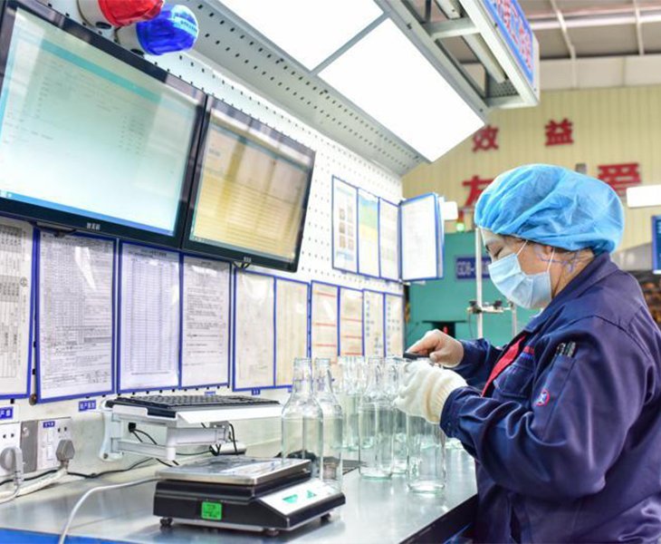 Flexible Custom Solution for Glass Aromatherapy Jars