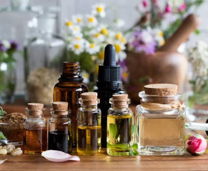 Glass Bottles That Protect Your Essential Oils